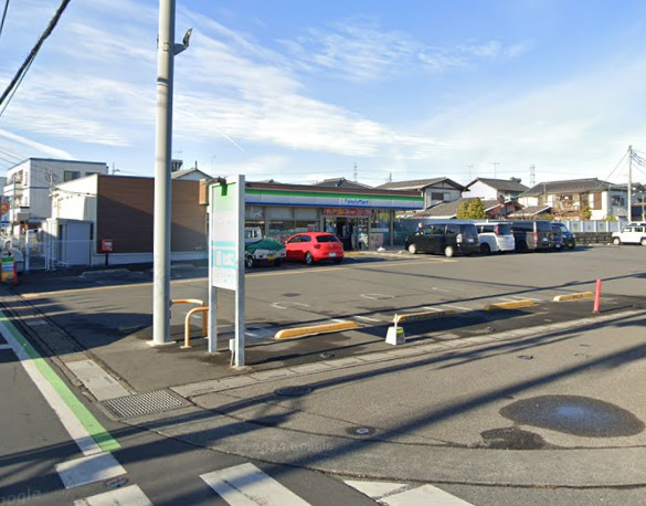 コンビニ　ファミリーマート春日部粕壁店（コンビニ）まで234m