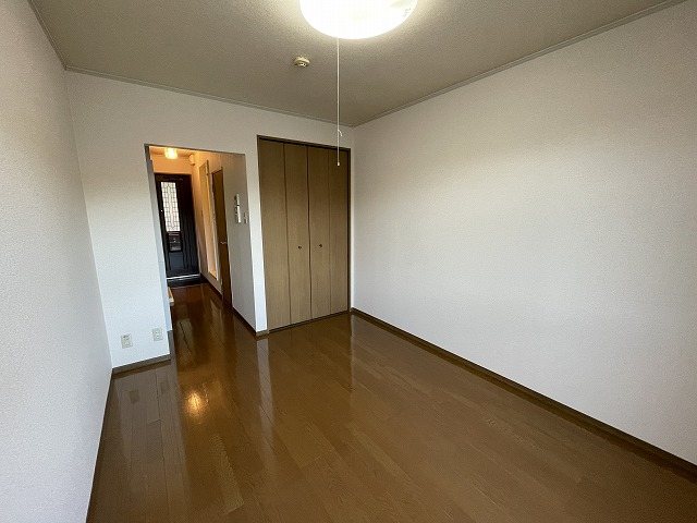 居室・リビング　同マンション別部屋