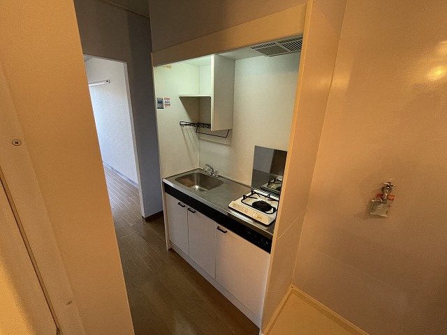 キッチン　同マンション別部屋