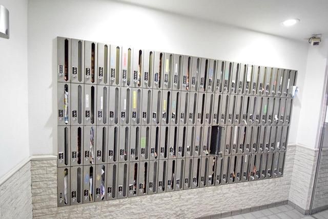 ロビー　★集合ポスト★