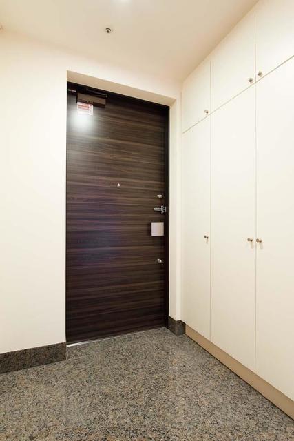 玄関　※写真は同タイプ住戸です。