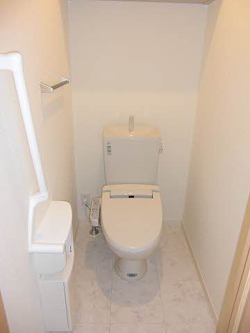トイレ　温水洗浄便座♪