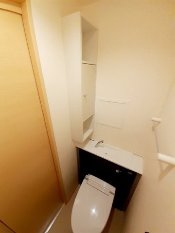 トイレ　シンプルで使いやすいトイレです