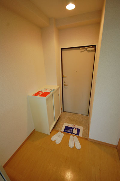 シーダー府中の玄関写真