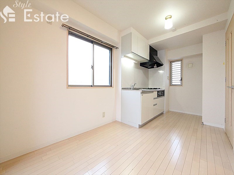 居室・リビング　内装