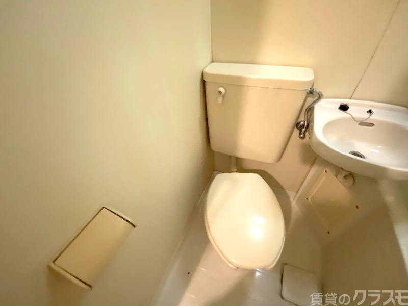 トイレ　ユニットバスはお掃除が楽です！