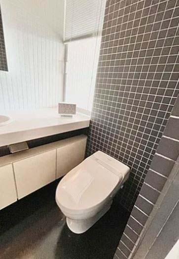 トイレ　★清潔感のあるタンクレストイレ★