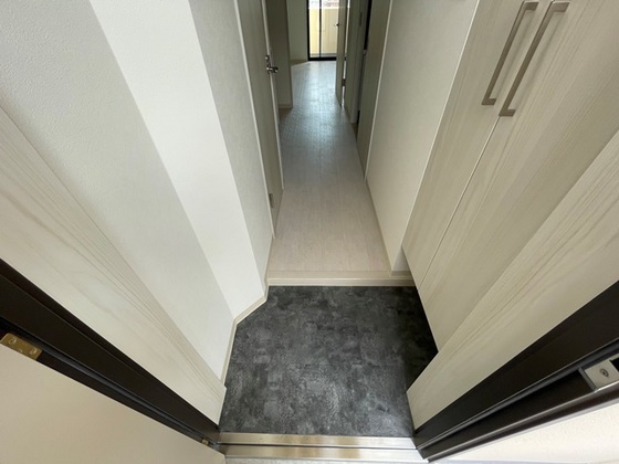 玄関　※別部屋の写真です