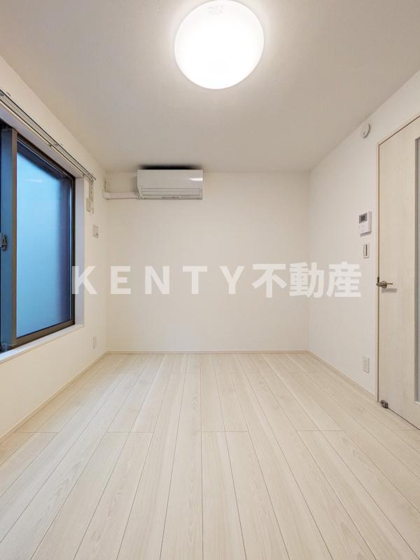 居室・リビング　ゆったり過ごせる居間です