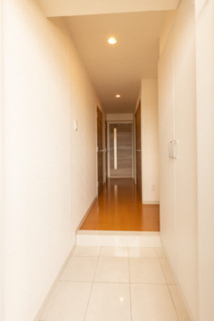 玄関　※写真は同タイプ住戸です。