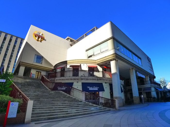 ショッピングセンター　深川ギャザリア（ショッピングセンター）まで557m