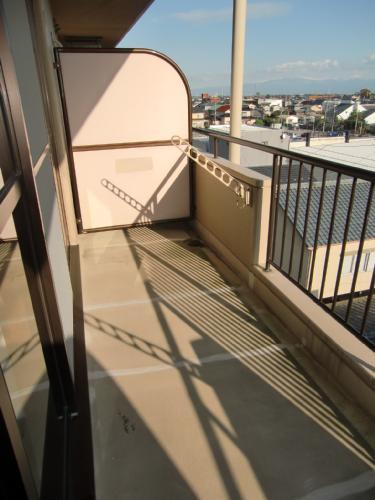 バルコニー　別部屋の参考写真です