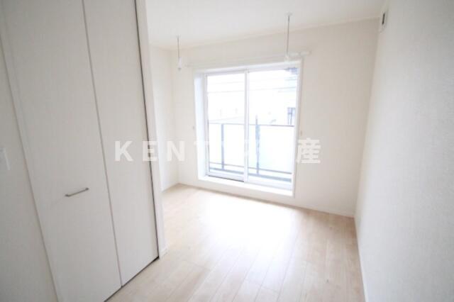 その他部屋・スペース　落ち着いて過ごせるお部屋なので、寝室にいかがでしょうか