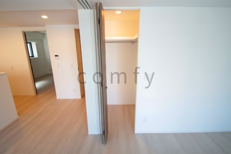 収納　ウォークインクローゼット