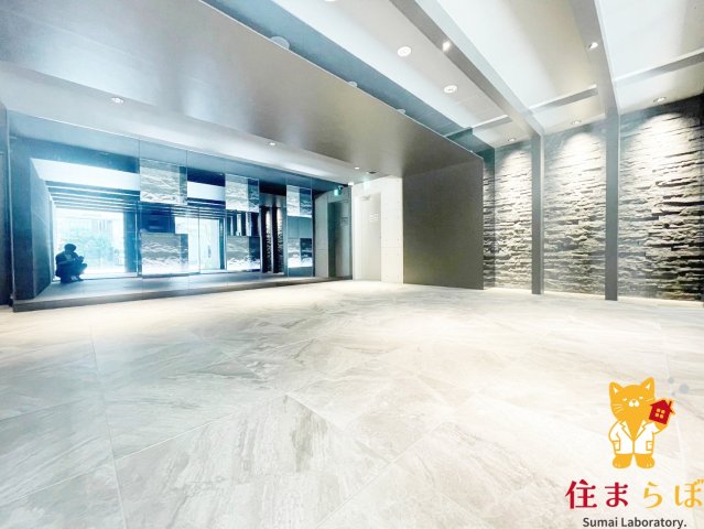 エントランス　共用部の印象も大切に