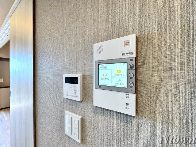 セキュリティ　モニター付きインターフォンです。