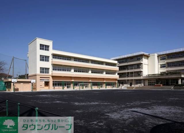 小学校　横浜市立都田西小学校（小学校）まで360m