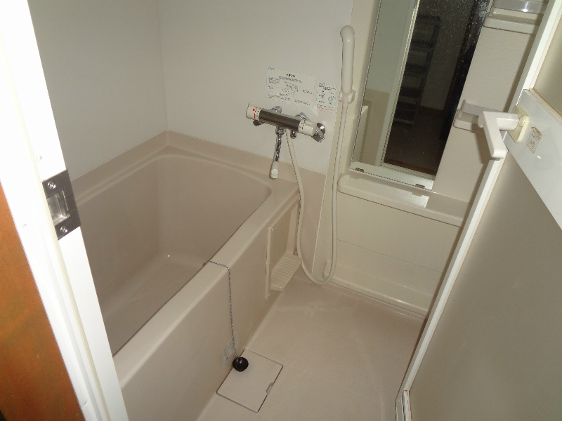 バス・シャワールーム　１０２の画像です。