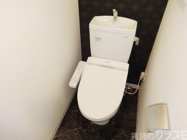 トイレ　温水洗浄便座でお尻が冷えません！