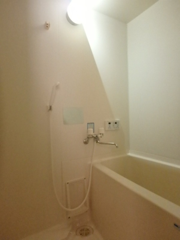 バス・シャワールーム　図面と現状に相違がある場合には現状を優先