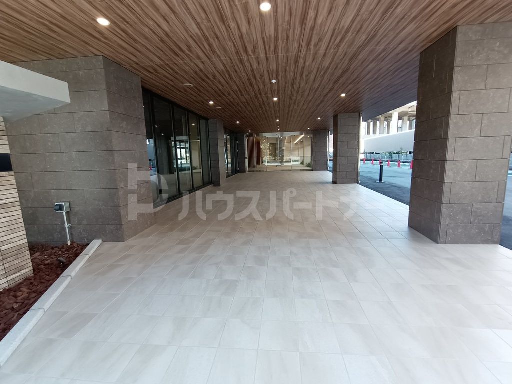 エントランス　エントランス