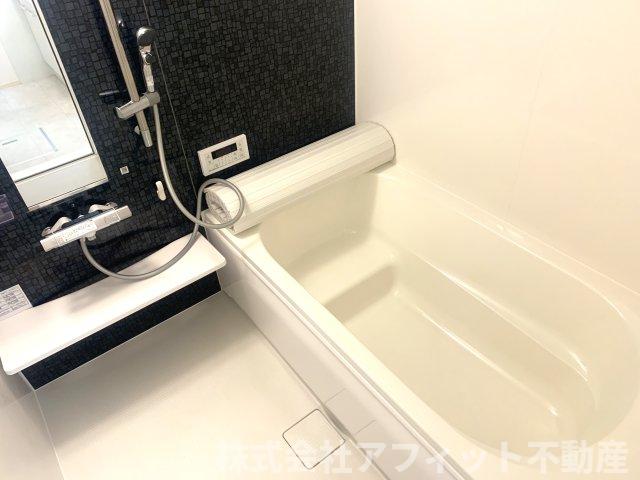 バス・シャワールーム　追い焚き機能付き