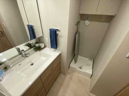 洗面設備　（別タイプ参考写真）リビオレゾン王子飛鳥山　北区滝野川1