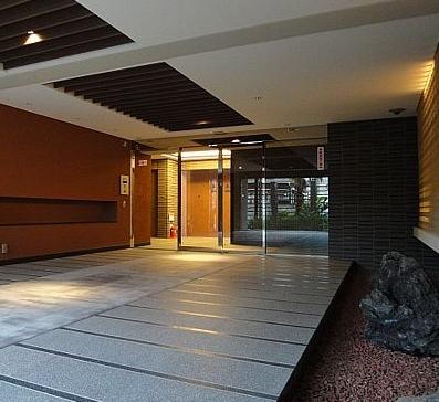 建物外観　エントランス