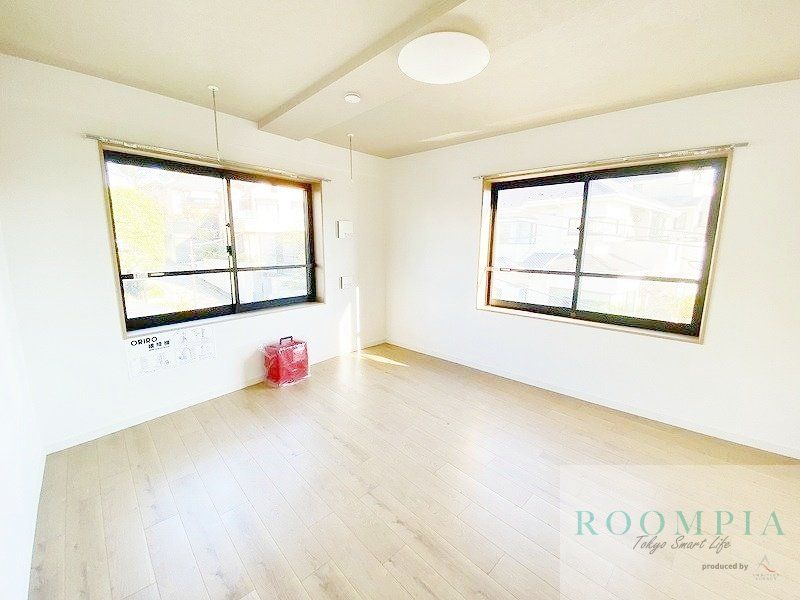 居室・リビング　物件画像