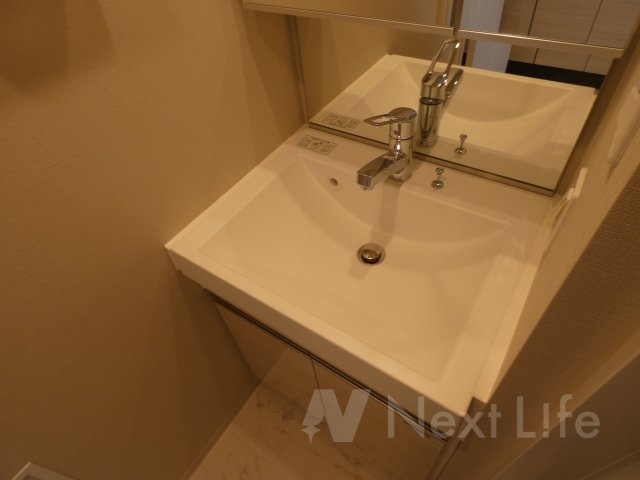 洗面設備　エステムコート横濱反町