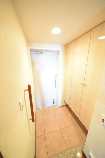 玄関　★玄関・下駄箱付です★