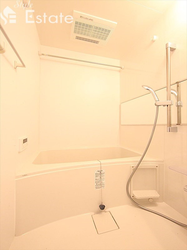 バス・シャワールーム　バスルーム