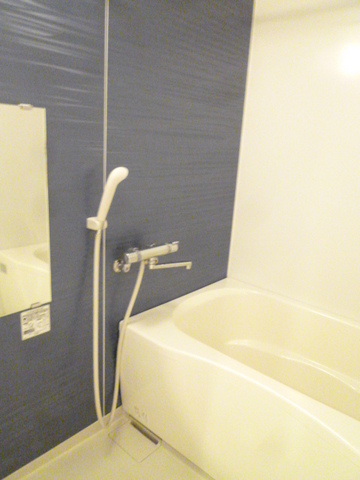 バス・シャワールーム　浴室乾燥機付き