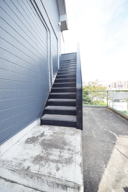 エントランス　～共用部分もお手入れされていますっ～