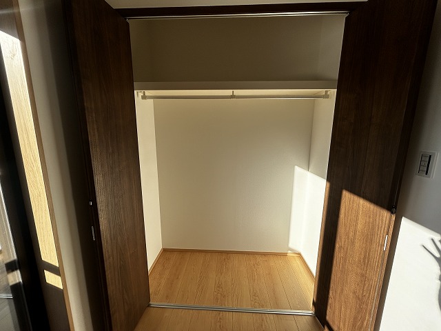 収納　ベットルーム　クローゼット付