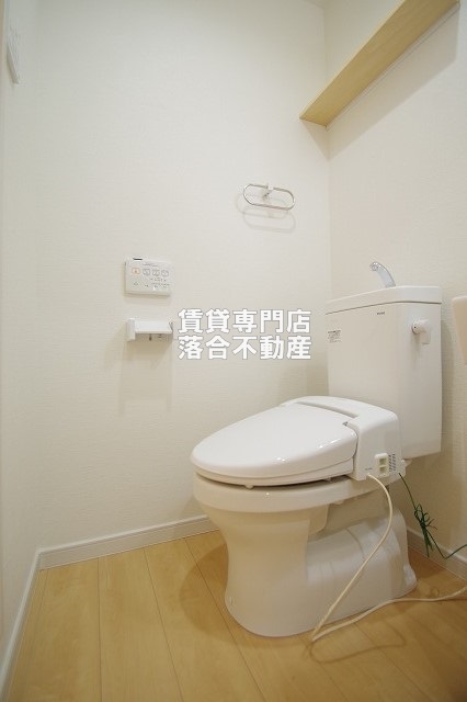 トイレ　ウォシュレット付き♪