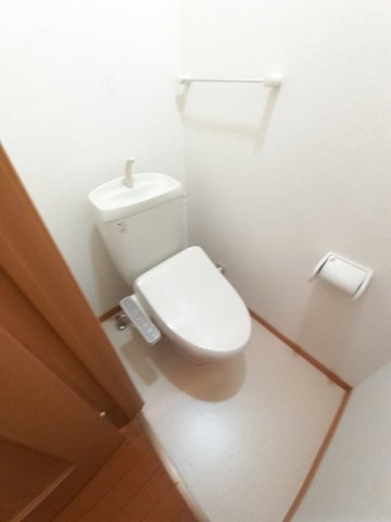 トイレ　コンパクトで使いやすいトイレです