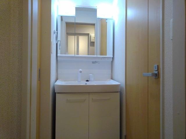 洗面設備　広い洗面スペース