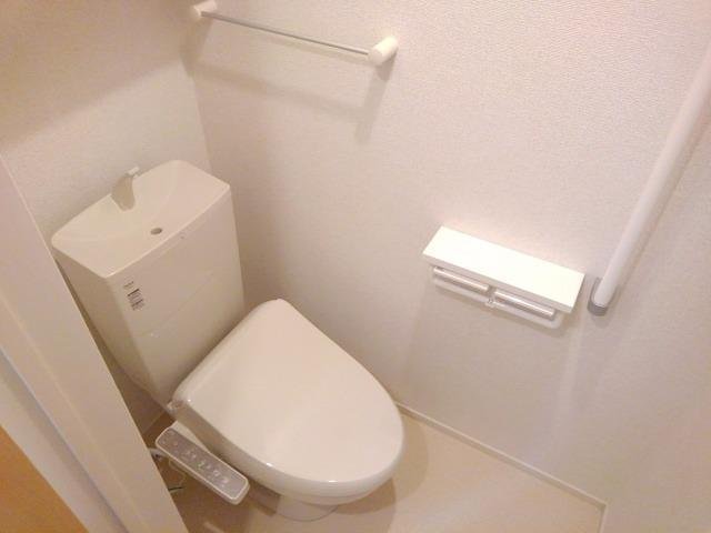 トイレ　コンパクトで使いやすいトイレです
