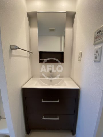 洗面設備　アプリーレ堺筋本町　独立洗面台