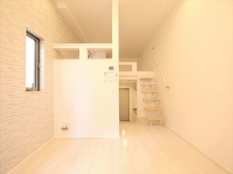 その他　洋室6帖　ロフト5.7帖（収納でもお部屋でも使えます）