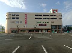 ショッピングセンター　らぽーる（ショッピングセンター）まで608m