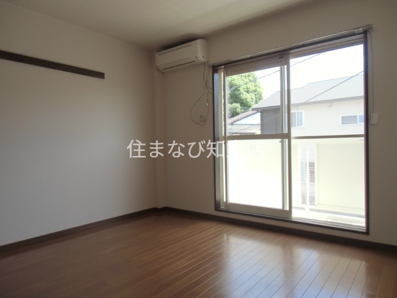 居室・リビング　同型別部屋写真