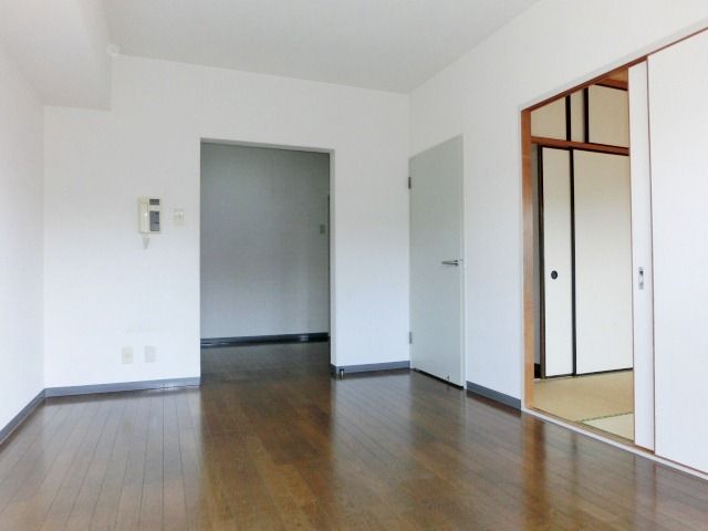 その他部屋・スペース　開放感のあるリビングです。