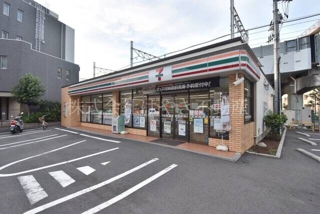 コンビニ　セブンイレブン板橋志村四中前店（コンビニ）まで318m
