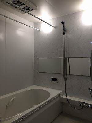 バス・シャワールーム