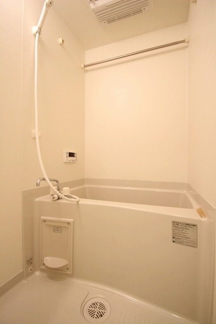 バス・シャワールーム　写真は別号室のものです。