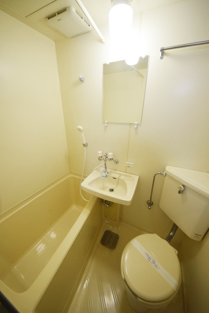 バス・シャワールーム　～いい湯だな～