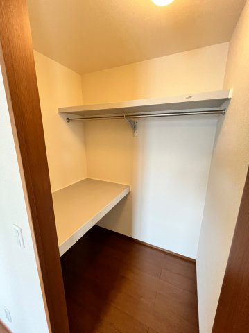 収納　画像は別号室。ご参考にどうぞ