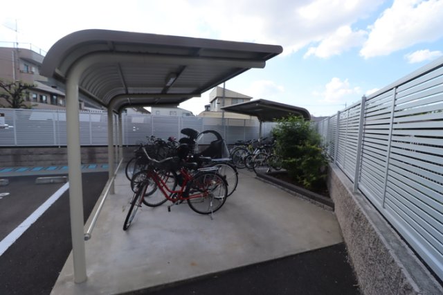 その他共有部分　ユニクロ三鷹新川店